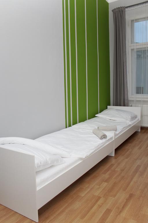 Pillows Party Hostel Krakow Bilik gambar