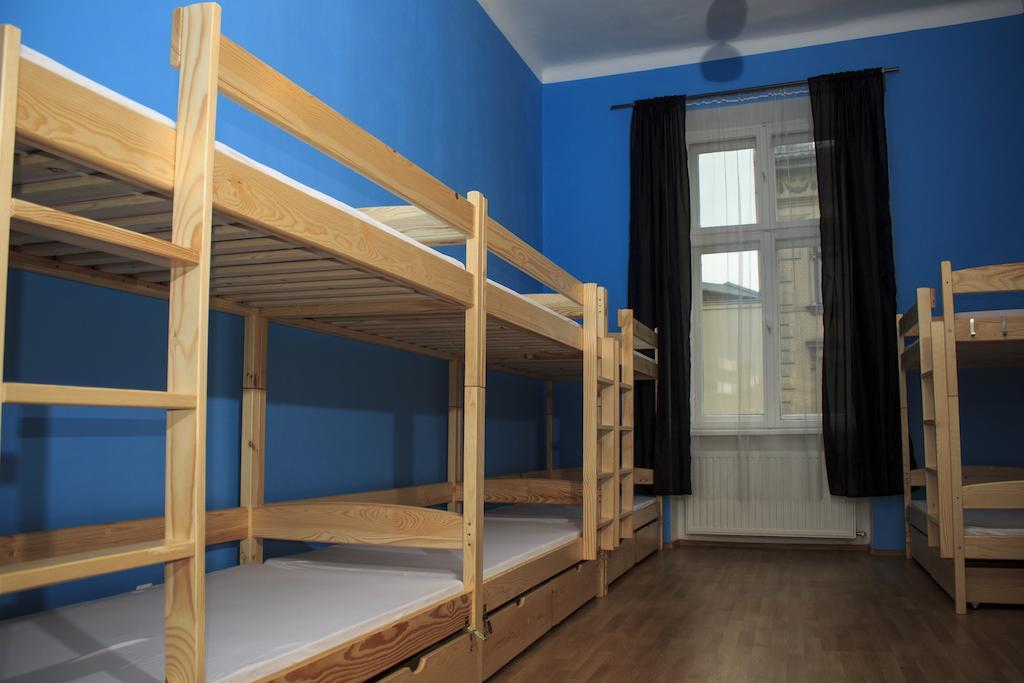 Pillows Party Hostel Krakow Bilik gambar